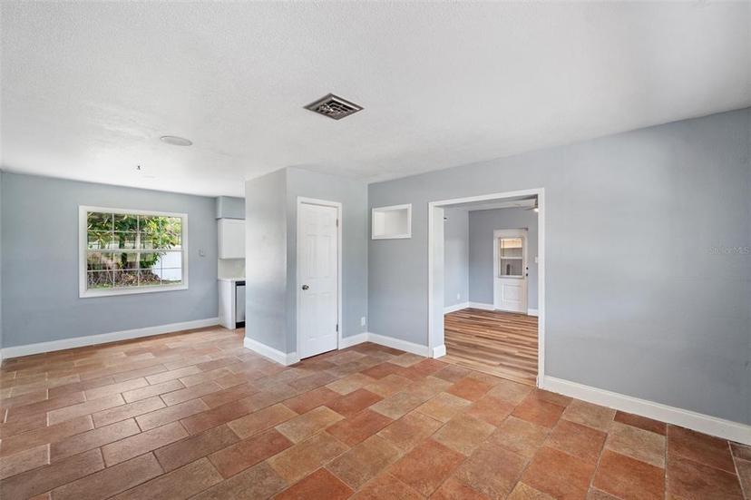 Picture of 5660 Hobson Street Ne, St Petersburg FL 33703