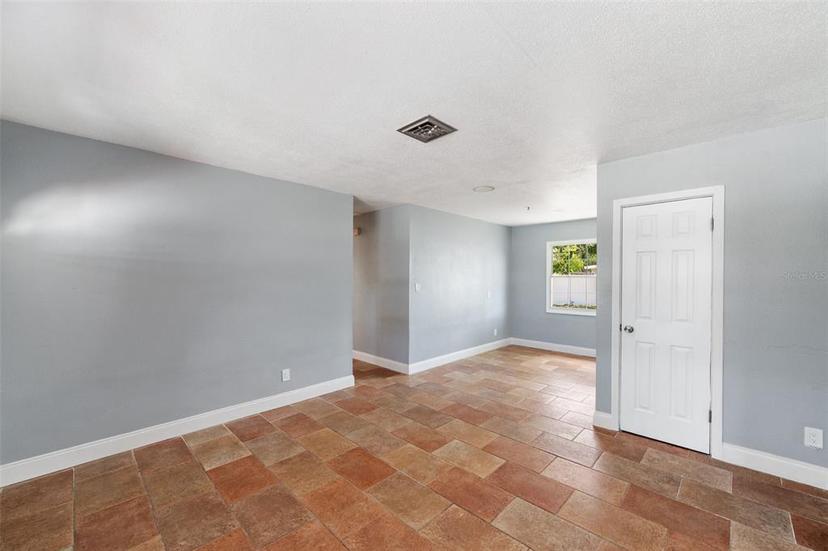 Picture of 5660 Hobson Street Ne, St Petersburg FL 33703