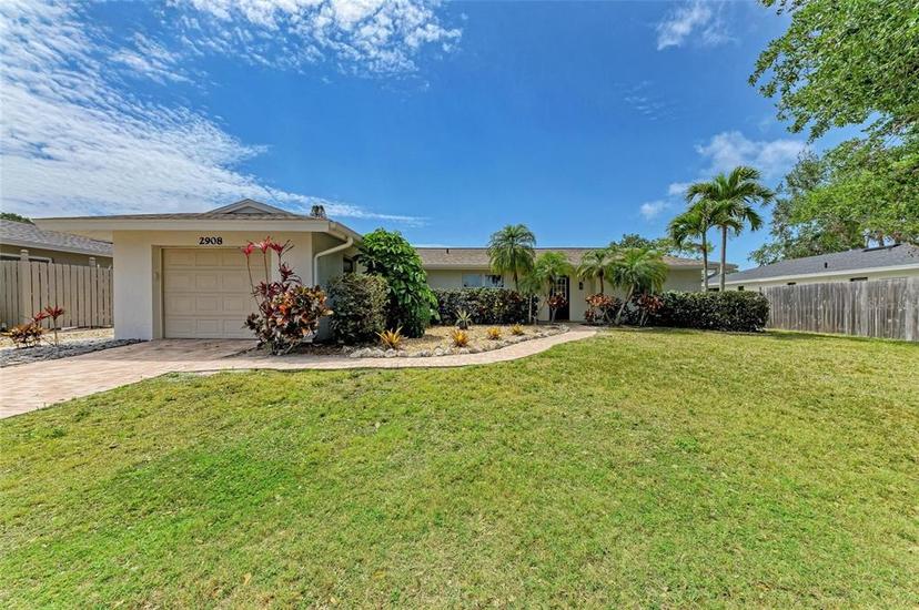 Picture of 2908 Mayflower Street, Sarasota FL 34231