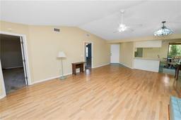 Picture of 4428 Glenns Landing, Winter Haven, FL 33884