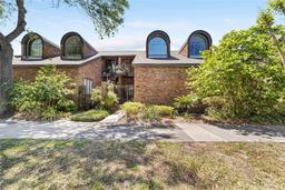 Picture of 706 NE 1St Street Unit 706, Gainesville, FL 32601
