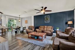 Picture of 11041 Black Swan Court, Seffner, FL 33584