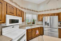 Picture of 3006 Forest Club Drive, Plant City, FL 33566