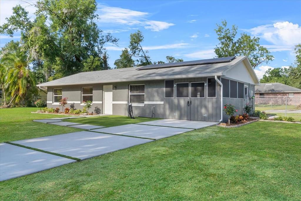 Picture of 825 N Clermont Avenue, Fort Meade, FL 33841