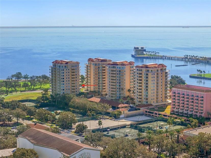 Picture of 555 5Th Avenue Ne Unit 424, St Petersburg FL 33701