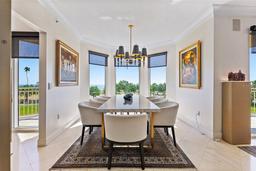 Picture of 555 5Th Avenue Ne Unit 424, St Petersburg, FL 33701