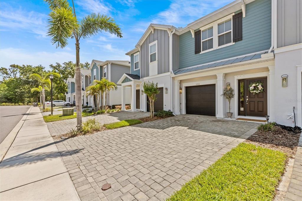 Picture of 2818 Grand Kemerton Place, Tampa, FL 33618