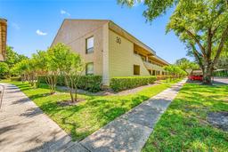 Picture of 4991 Puritan Circle Unit 522, Tampa, FL 33617