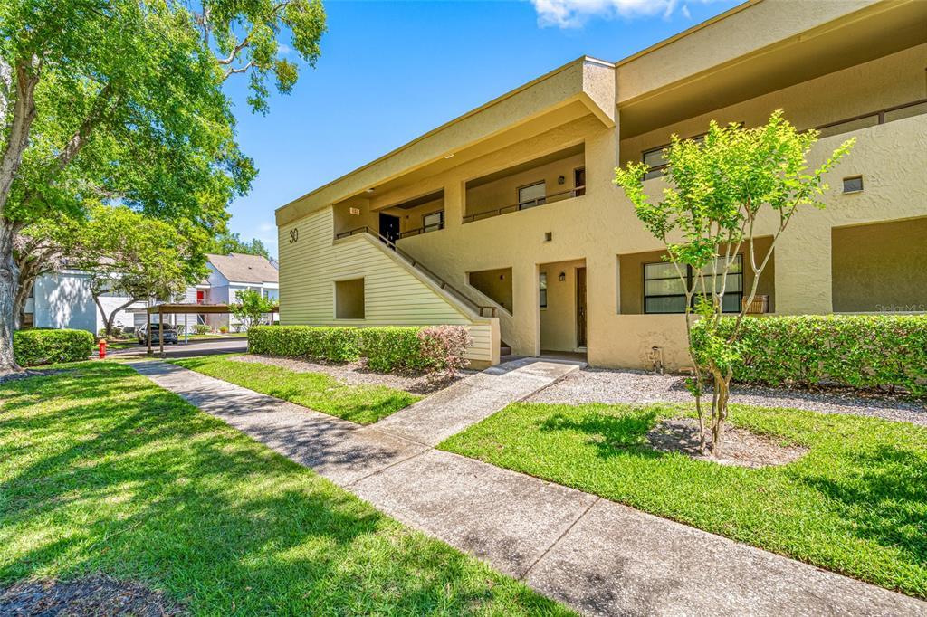Picture of 4991 Puritan Circle Unit 522, Tampa, FL 33617