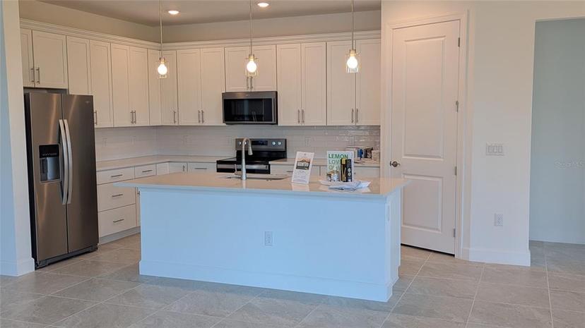 Picture of 17200 Luminous Avenue, Venice FL 34293