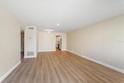 Picture of 725 Northlake Boulevard Unit 78, Altamonte Springs, FL 32701