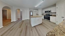 Picture of 105 Evergreen Drive, Auburndale, FL 33823
