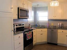 Picture of 41 Palm Forest Drive, Largo, FL 33770
