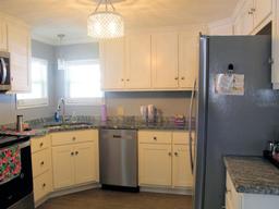 Picture of 41 Palm Forest Drive, Largo, FL 33770