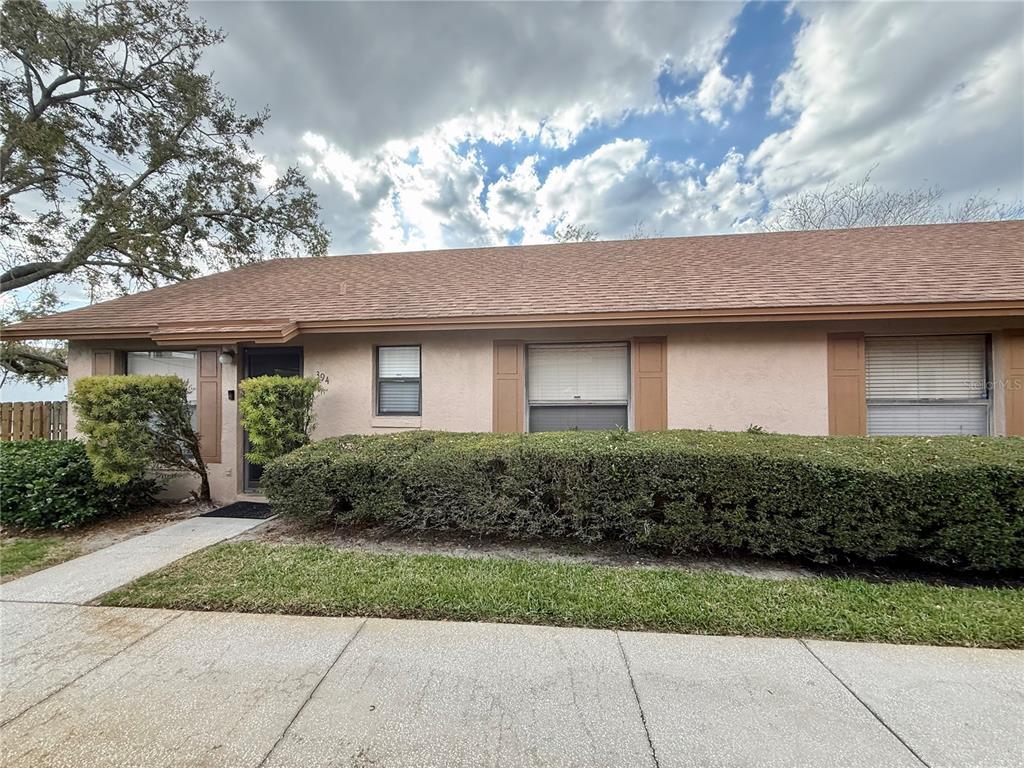 Picture of 394 Douglas Way Unit 72, Winter Garden, FL 34787