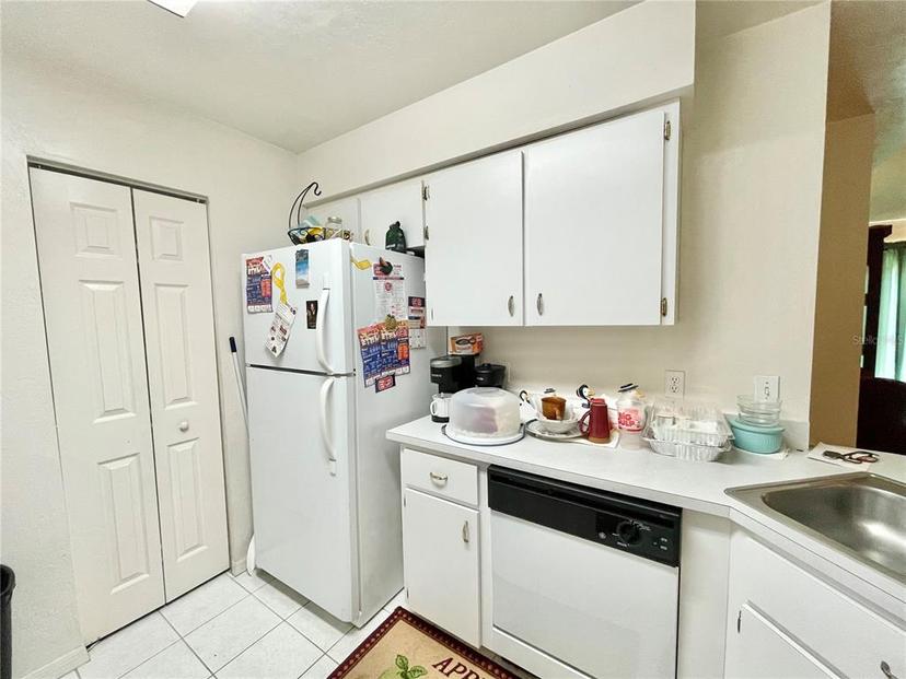 Picture of 2527 NW 37Th Place, Gainesville FL 32605