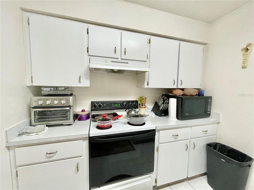 Picture of 2527 NW 37Th Place, Gainesville FL 32605