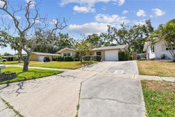 Picture of 3072 Keene Park Drive, Largo, FL 33771