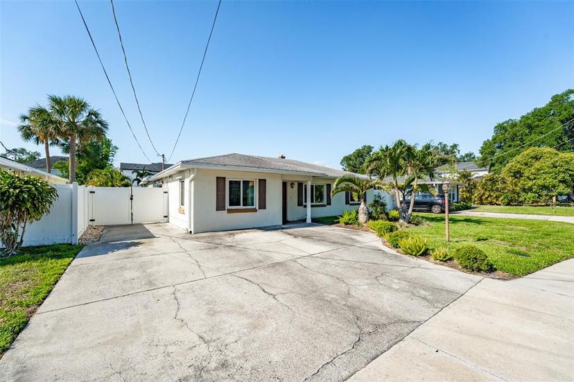 Picture of 4104 W Watrous Avenue, Tampa FL 33629
