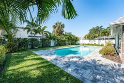 Picture of 4104 W Watrous Avenue, Tampa, FL 33629