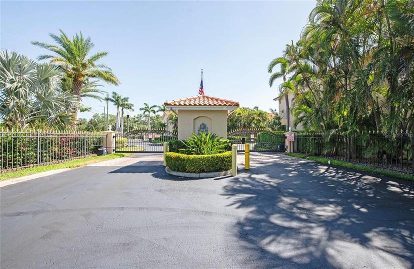 Picture of 6303 Vista Verde Drive E, Gulfport FL 33707