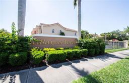 Picture of 6303 Vista Verde Drive E, Gulfport, FL 33707