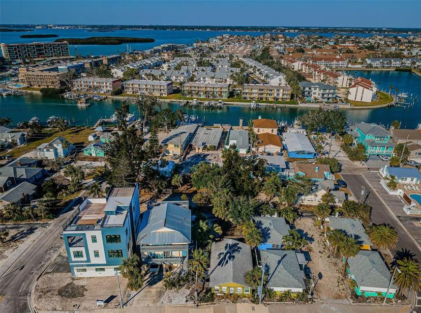 Picture of 12409 Gulf Boulevard, Treasure Island FL 33706