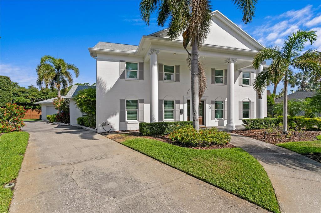 Picture of 4935 W Bay Way Place, Tampa, FL 33629