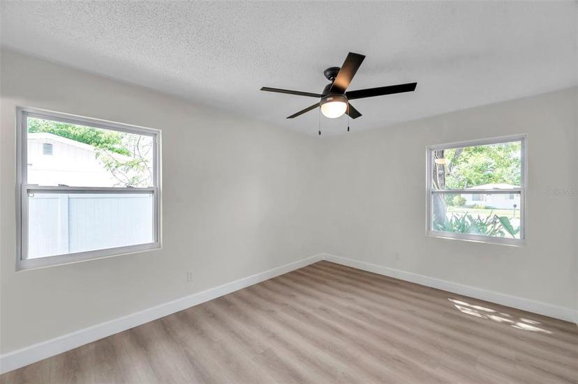 Picture of 2394 19Th Avenue Sw, Largo FL 33774