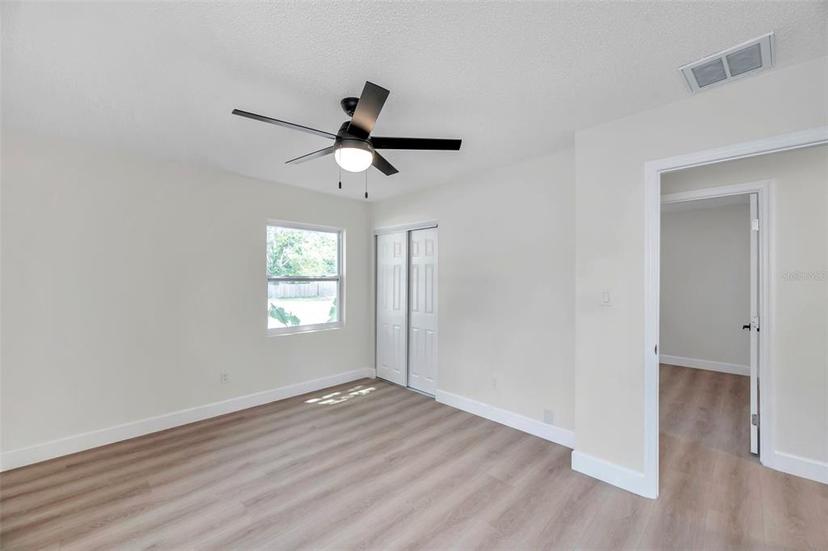 Picture of 2394 19Th Avenue Sw, Largo FL 33774