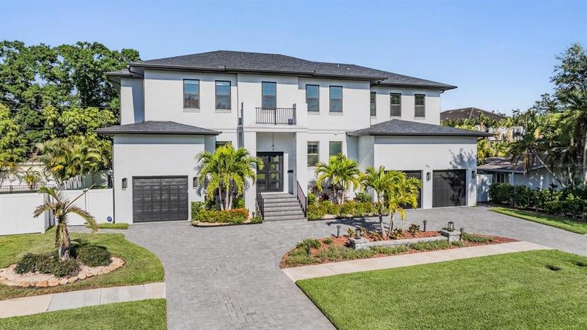 Picture of 481 W Davis Boulevard, Tampa FL 33606