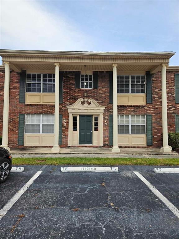 Picture of 1920 E Edgewood Drive Unit T6, Lakeland, FL 33803