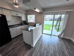 Picture of 5325 Curry Ford Road Unit E101, Orlando, FL 32812