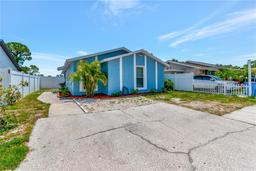 Picture of 9206 Wood Lake Boulevard, Tampa, FL 33615