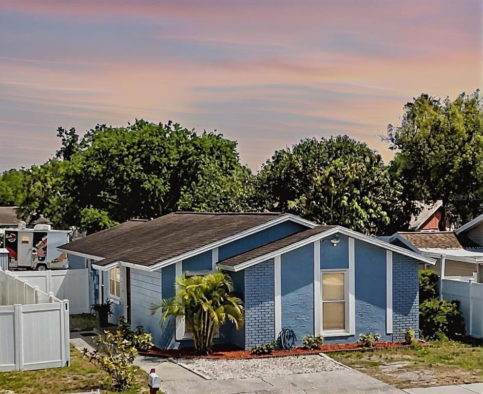 Picture of 9206 Wood Lake Boulevard, Tampa, FL 33615
