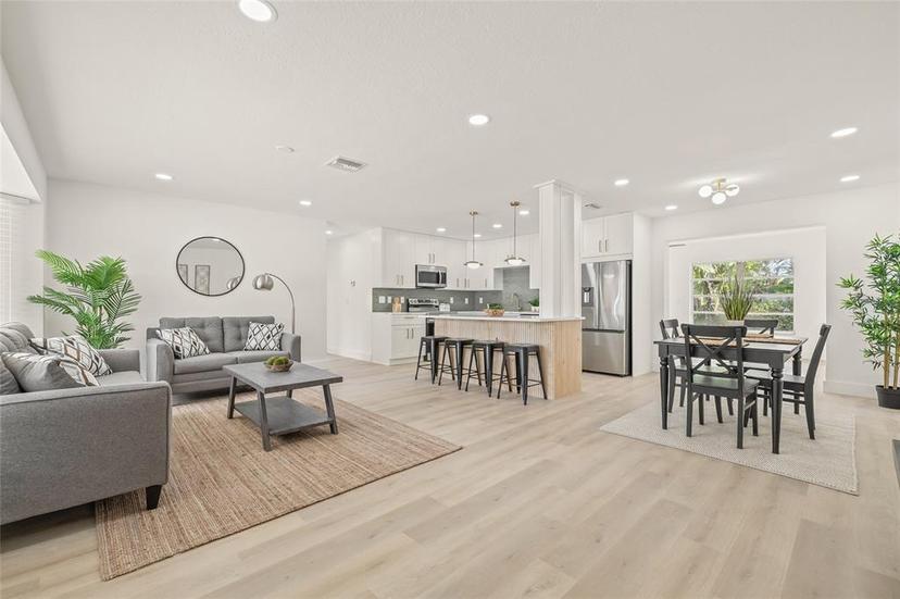 Picture of 5893 32Nd Avenue N, St Petersburg FL 33710