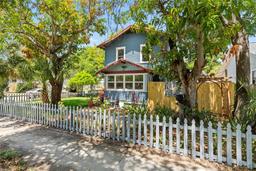 Picture of 701 14Th Street N, St Petersburg, FL 33705