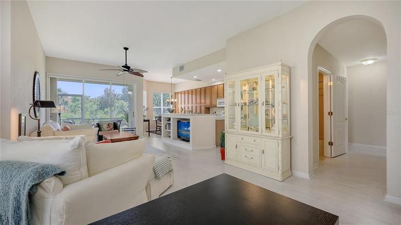 Picture of 301 Ravinia Circle Unit 301B2, Venice FL 34292