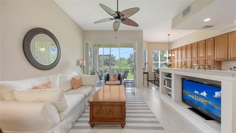 Picture of 301 Ravinia Circle Unit 301B2, Venice FL 34292