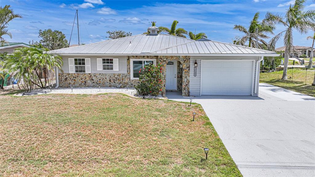 Picture of 4326 Palm Drive, Punta Gorda, FL 33950