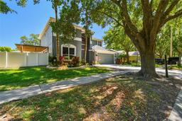 Picture of 19135 Dove Creek Drive, Tampa, FL 33647