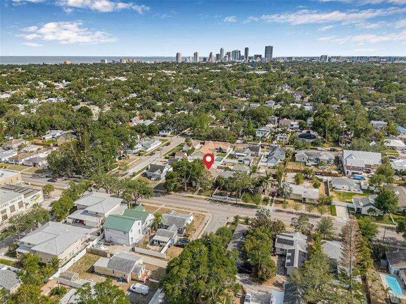 Picture of 718 30Th Avenue N, St Petersburg FL 33704