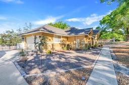 Picture of 10640 Parkway Drive, Clermont, FL 34711