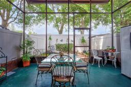 Picture of 2811 S Pines Drive Unit 15, Largo, FL 33771