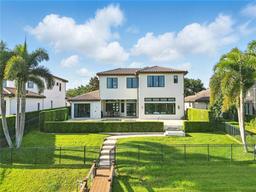 Picture of 7624 Pointe Venezia Drive, Orlando, FL 32836