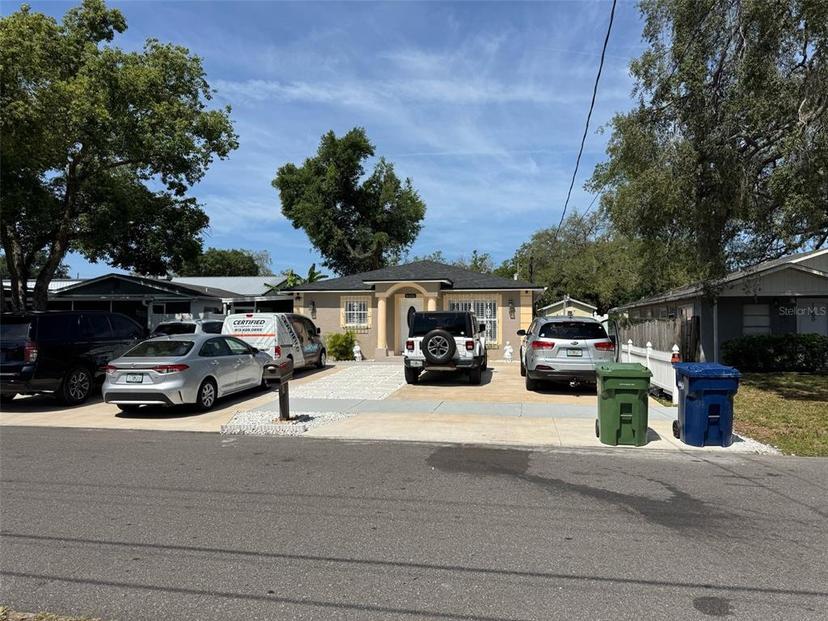 Picture of 8406 N Otis Ave, Tampa FL 33604