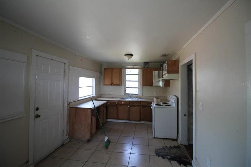 Picture of 8018 N Mulberry Street, Tampa, FL 33604