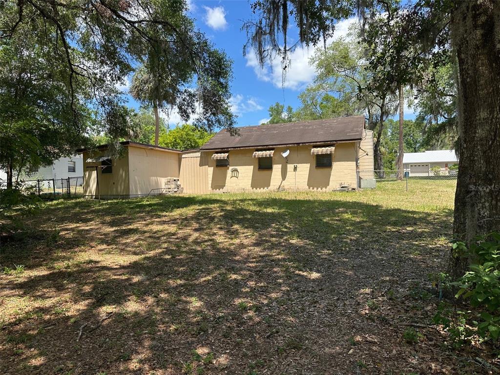 Picture of 326 South Street, De Leon Springs, FL 32130