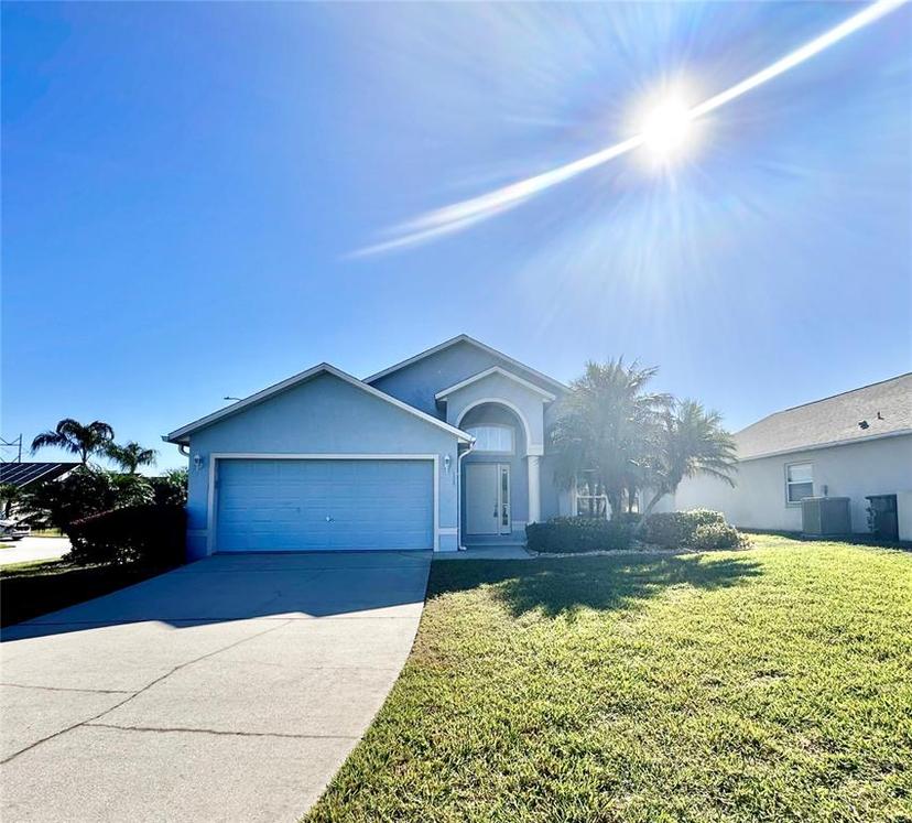 Picture of 102 Fox Loop, Davenport FL 33837