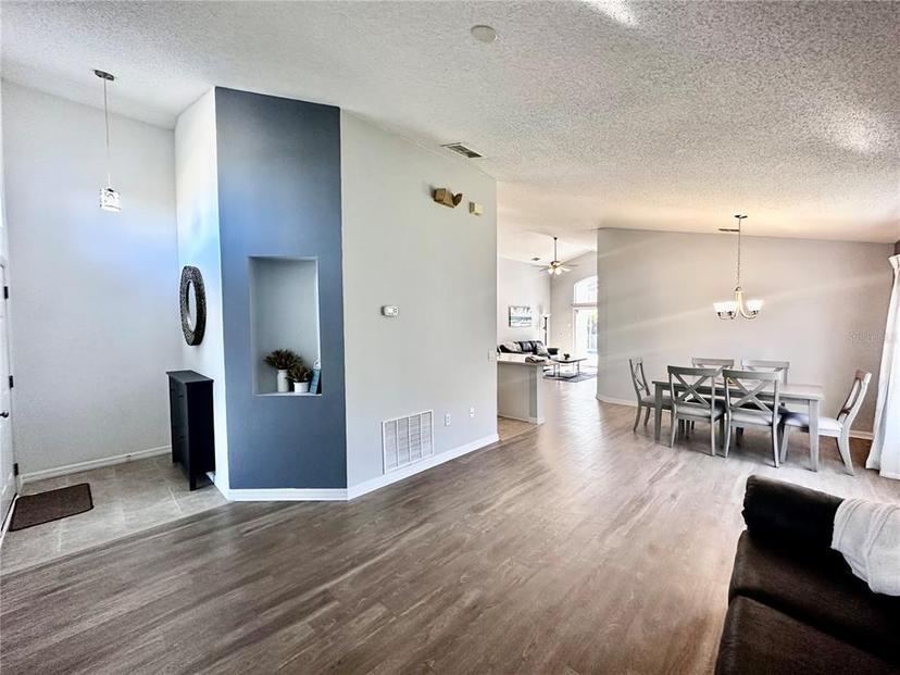 Picture of 102 Fox Loop, Davenport FL 33837